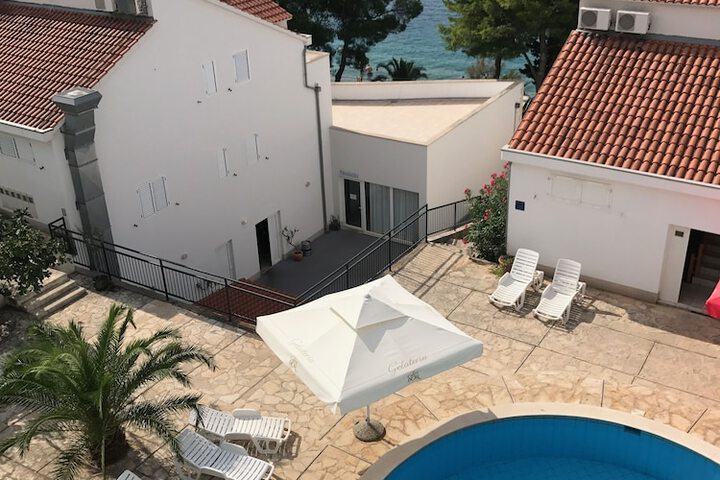 Pools & Facilities