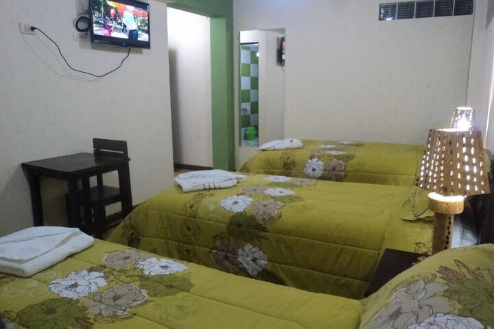 Room 9 of 35