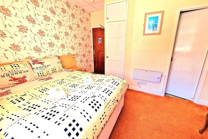 Room 17 of 63