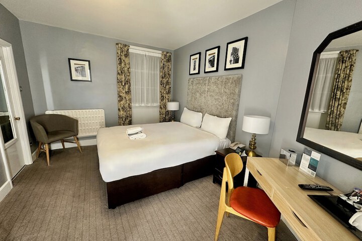 Room 10 of 63