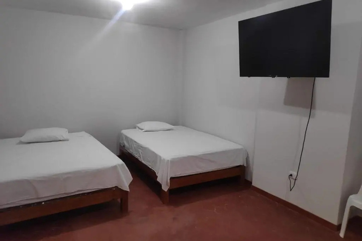 Room 3 of 11