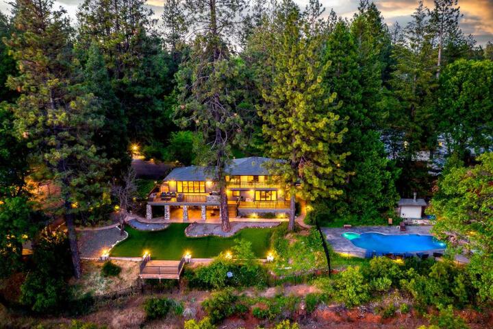 Photo of Mountain Shadows Retreat