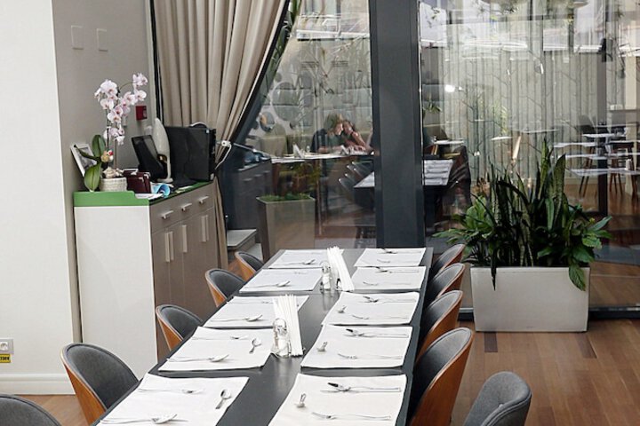 Food court