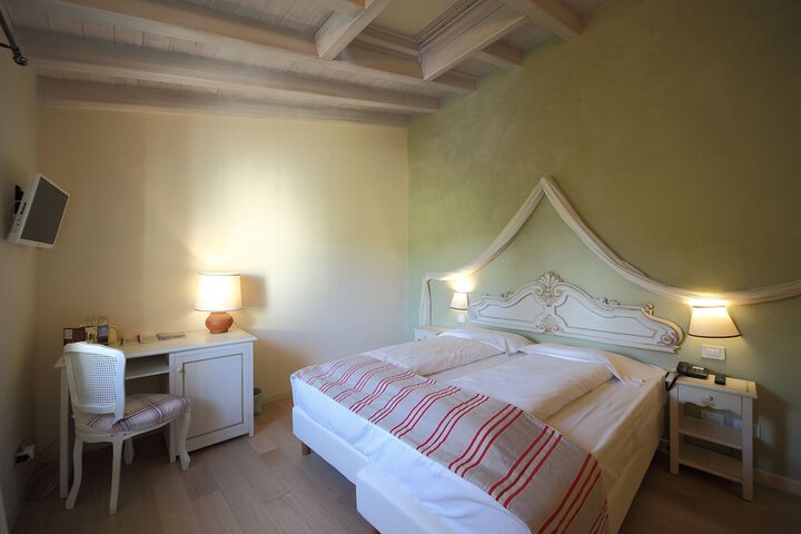 Room 14 of 75