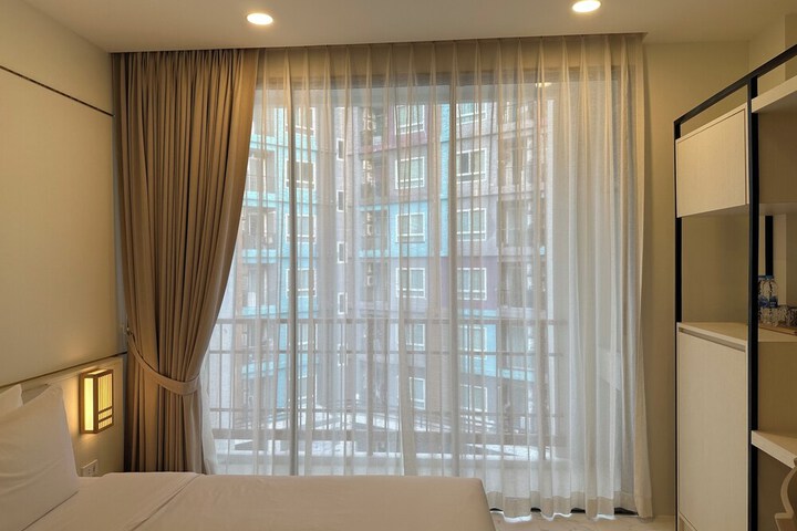Room 19 of 33