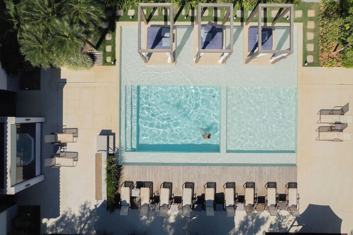 Pool 69 of 120