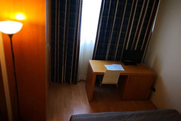 Room 18 of 86