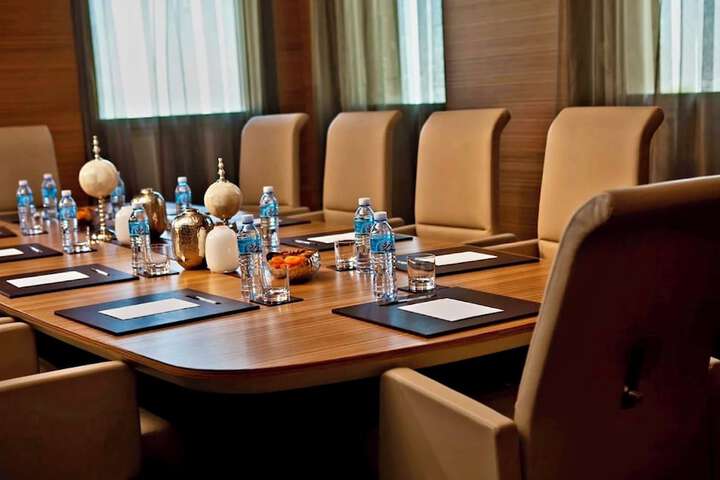 Meeting facility