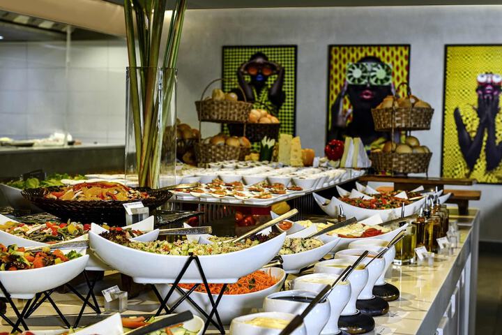 Dining 83 of 121