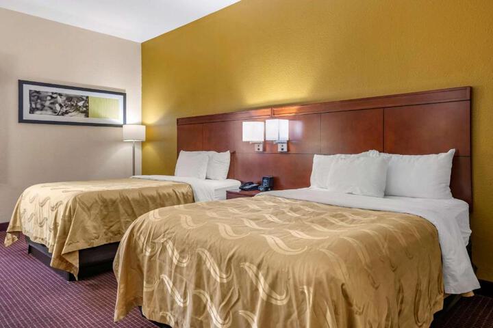 2 Double Beds (1 of 20)