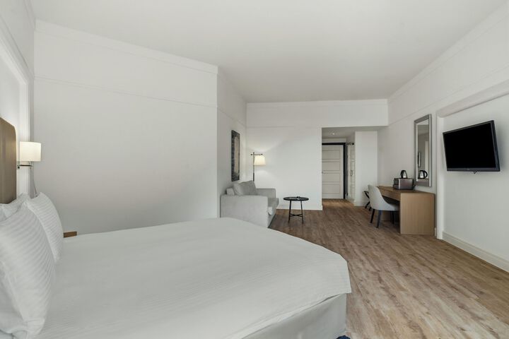 Room 41 of 335