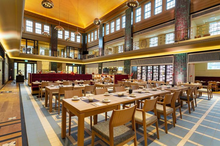 Dining 40 of 67