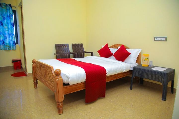 Room 6 of 15