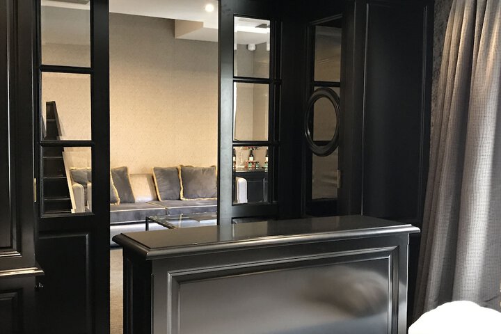 Room 11 of 45
