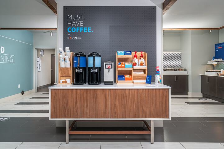 Breakfast/Coffee Service 46 of 69