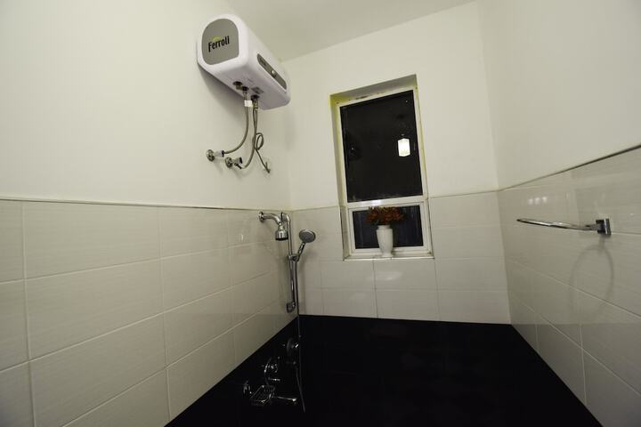 Room 25 of 25
