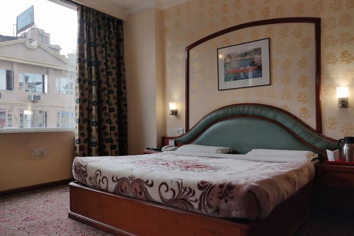 Room 12 of 59