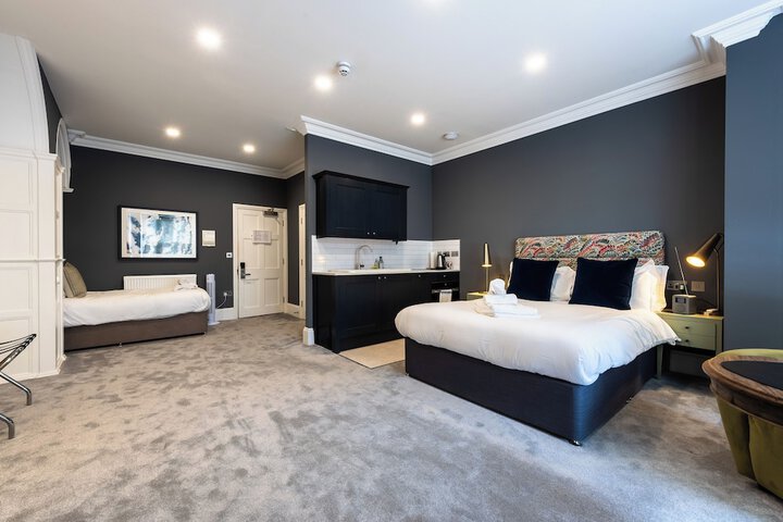Room 130 of 190