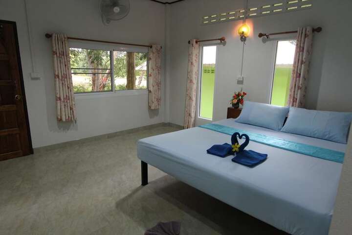 Room 6 of 43