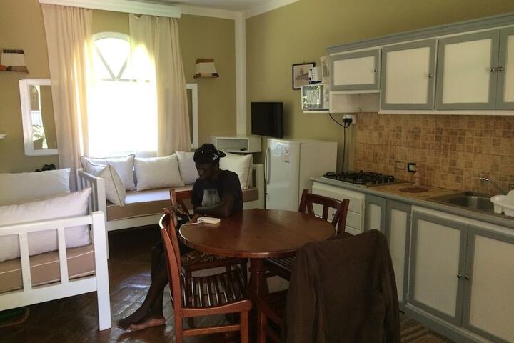 Room 11 of 30
