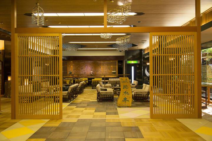 Lobby Entry