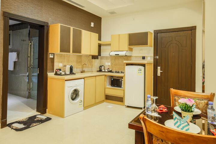 Room 3 of 130