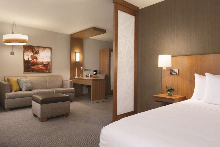 Room 14 of 64
