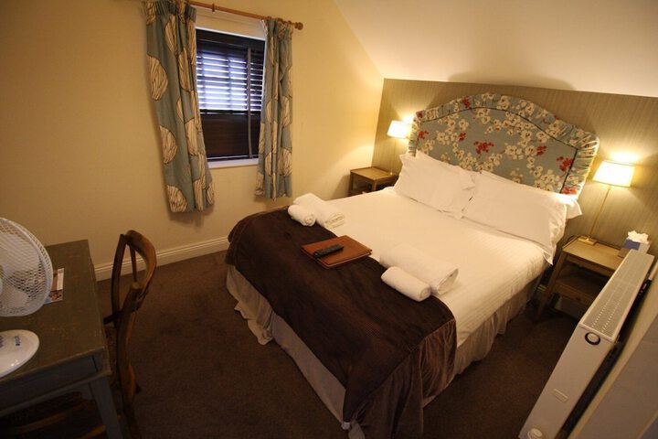 Room 10 of 62