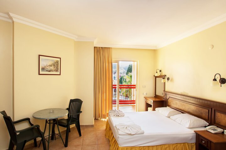 Room 5 of 54