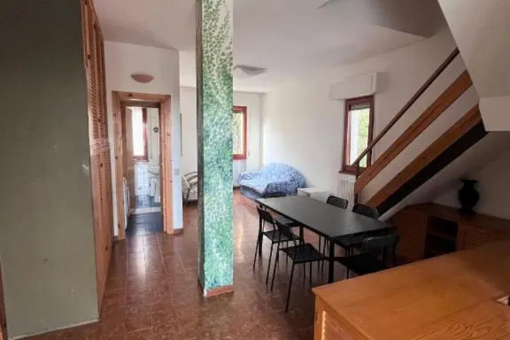 Room 2 of 14