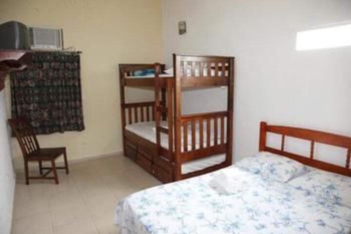 Room 6 of 14