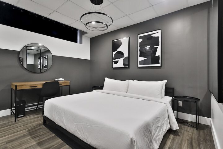 Room 18 of 55