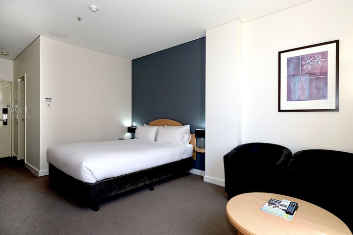 Room 35 of 120