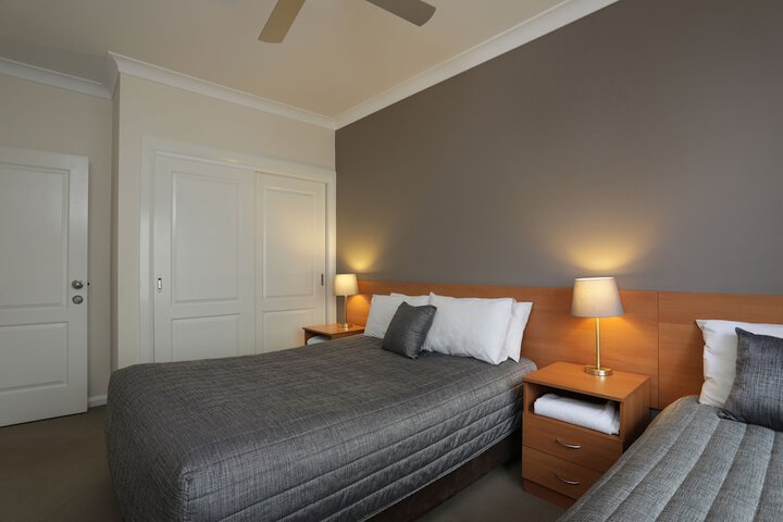 Room 12 of 31