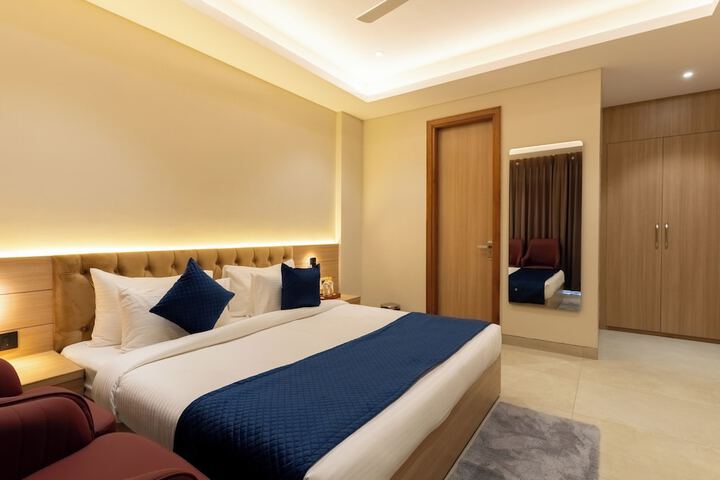 Room 19 of 37
