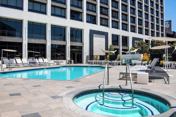 Pool 62 of 108