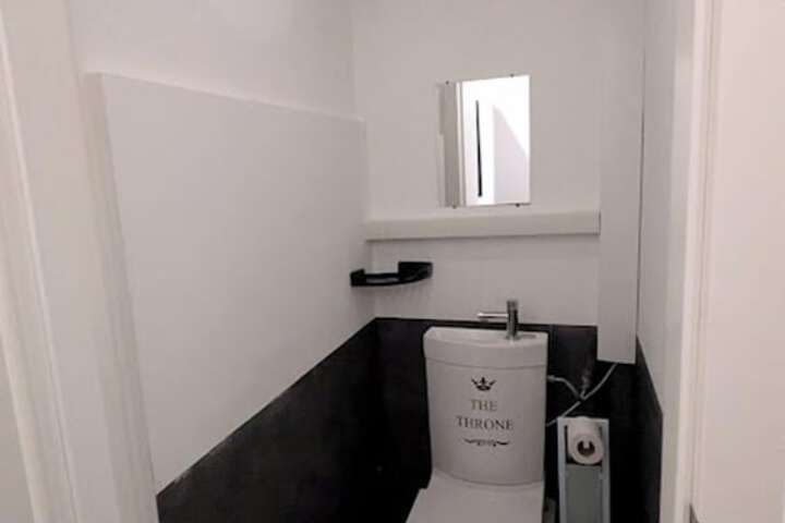 Room 26 of 54