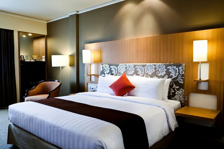 Room 20 of 100