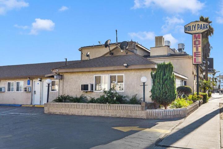 Photo of Holly Park Motel near LAX