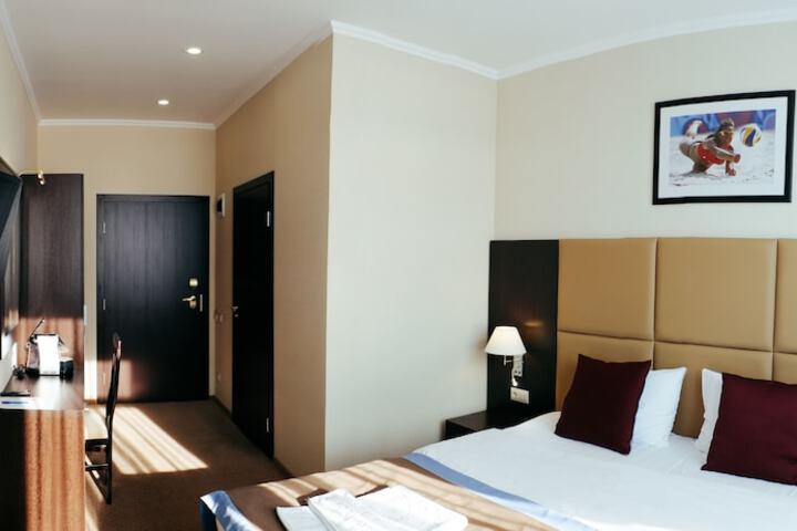 Room 13 of 81