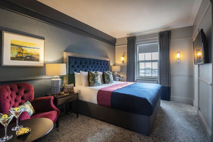 Room 3 of 29