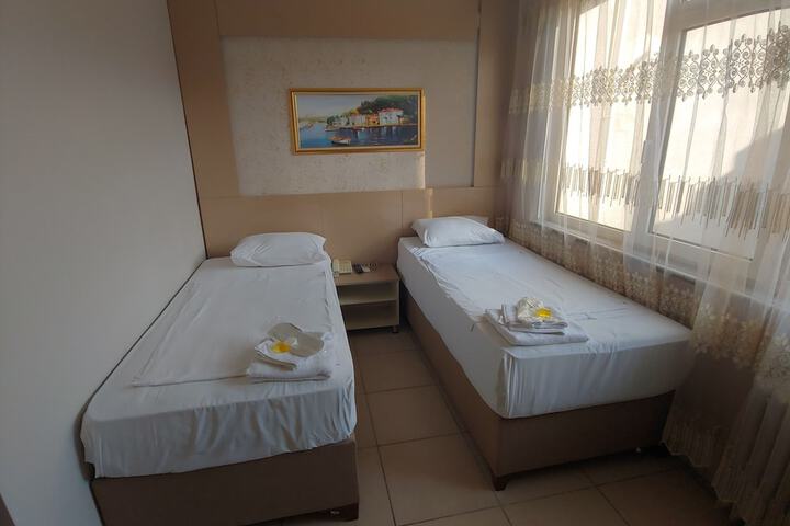 Room 19 of 39