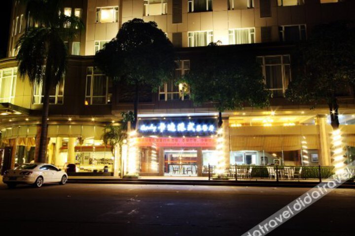 Cardy Hotel
