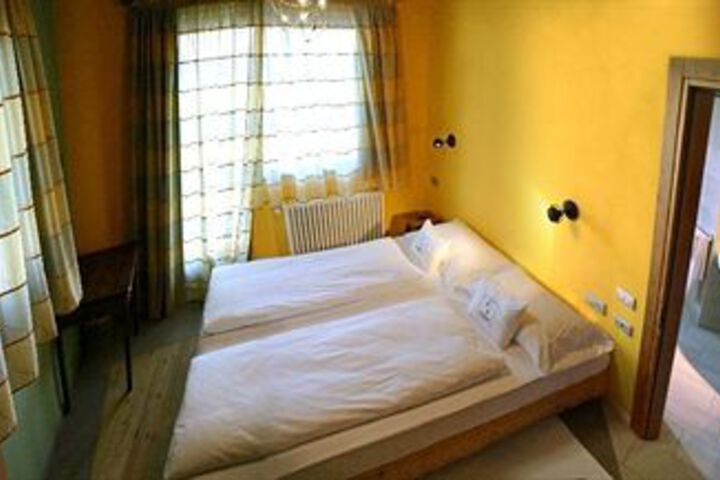 Room 21 of 45