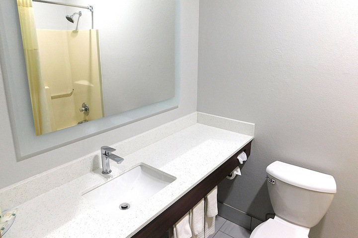 Room 16 of 50