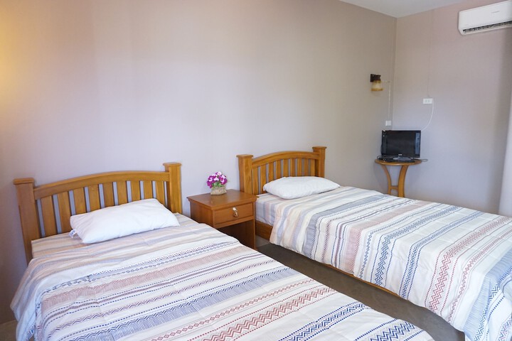 Room 5 of 41