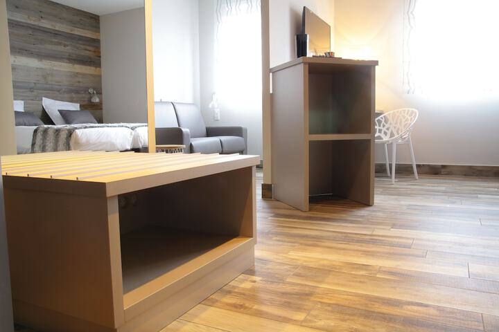 Room 8 of 38
