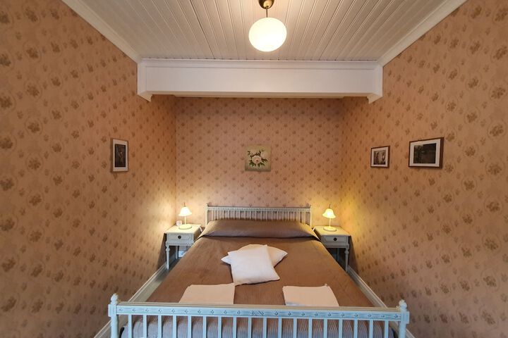 Room 21 of 137