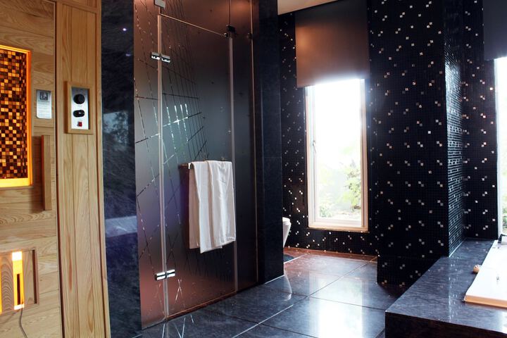 Room 41 of 53