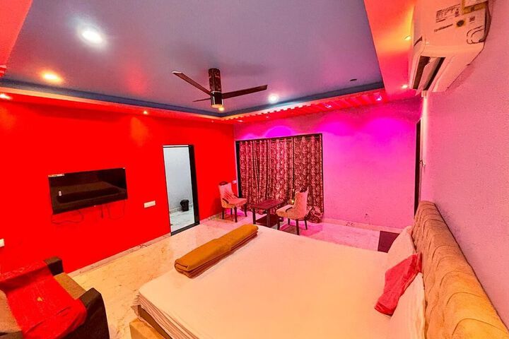 Room 15 of 43